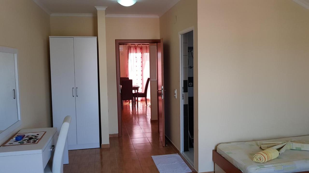 Apartments Belmare Улцинь Екстер'єр фото
