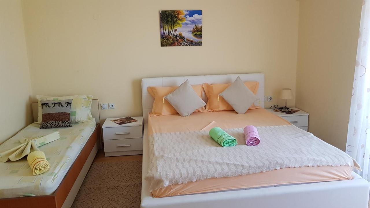 Apartments Belmare Улцинь Екстер'єр фото