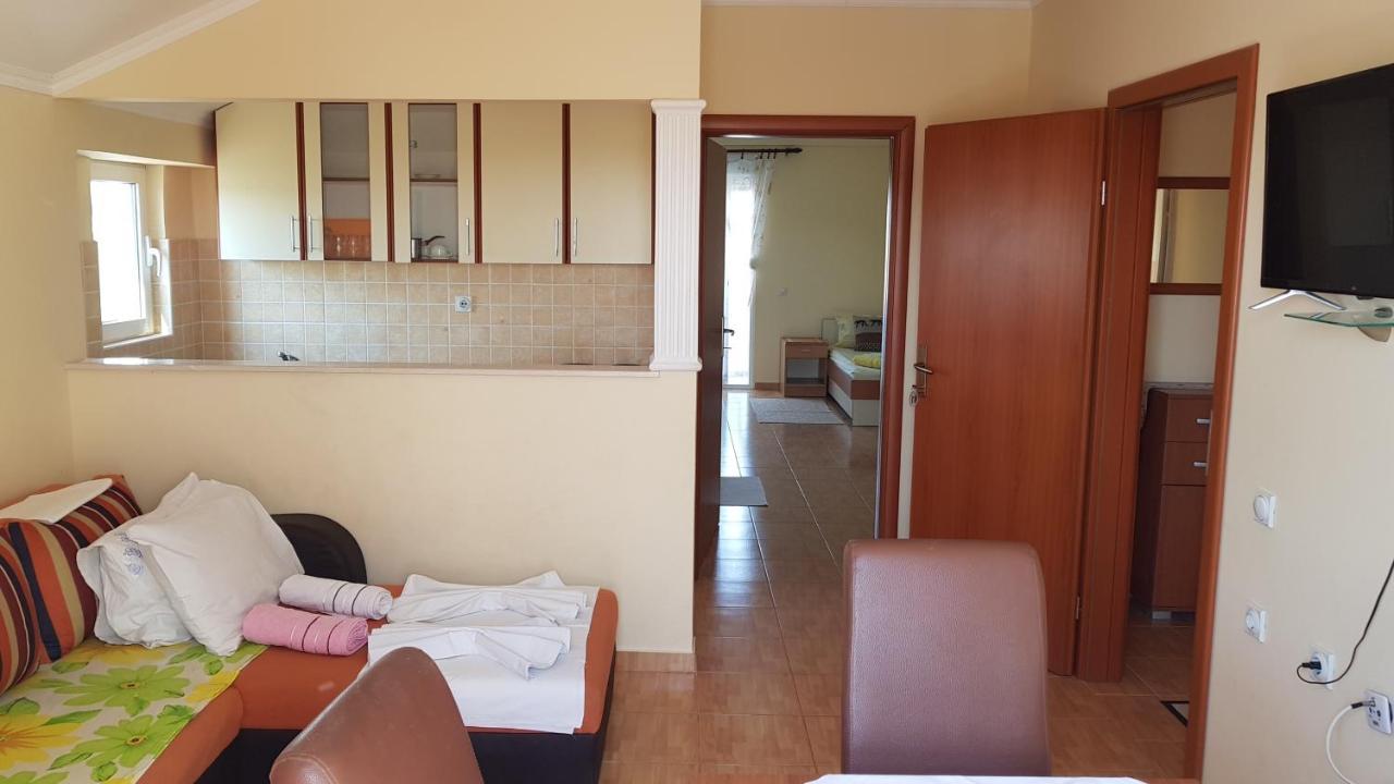 Apartments Belmare Улцинь Екстер'єр фото